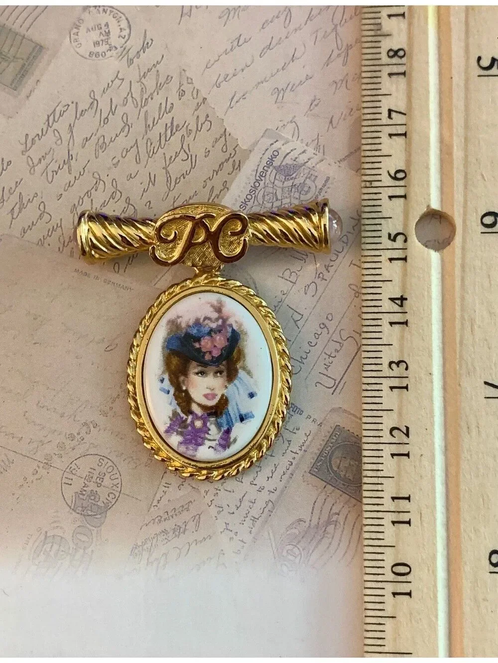 Vintage Avon PC Porcelain Lady Portrait Brooch Pin 1996-97 Collectible Charm